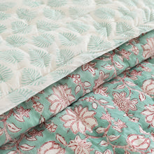 Load image into Gallery viewer, Handmade Green/Red Block printed Cotton Quilt