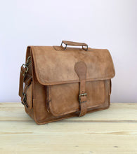 Load image into Gallery viewer, Leather Camera Bag