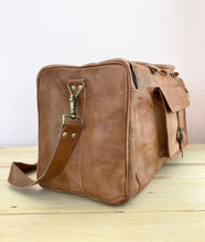 Load image into Gallery viewer, Leather Weekend Bag