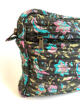 Load image into Gallery viewer, Silk Makeup Bag M