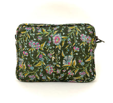 Load image into Gallery viewer, Silk Makeup Bag M