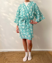Load image into Gallery viewer, Kimono Block Print Short