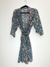 Load image into Gallery viewer, Kimono Block Print Short