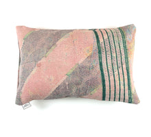 Load image into Gallery viewer, Kantha Cushion Cover 40 x 60 cm